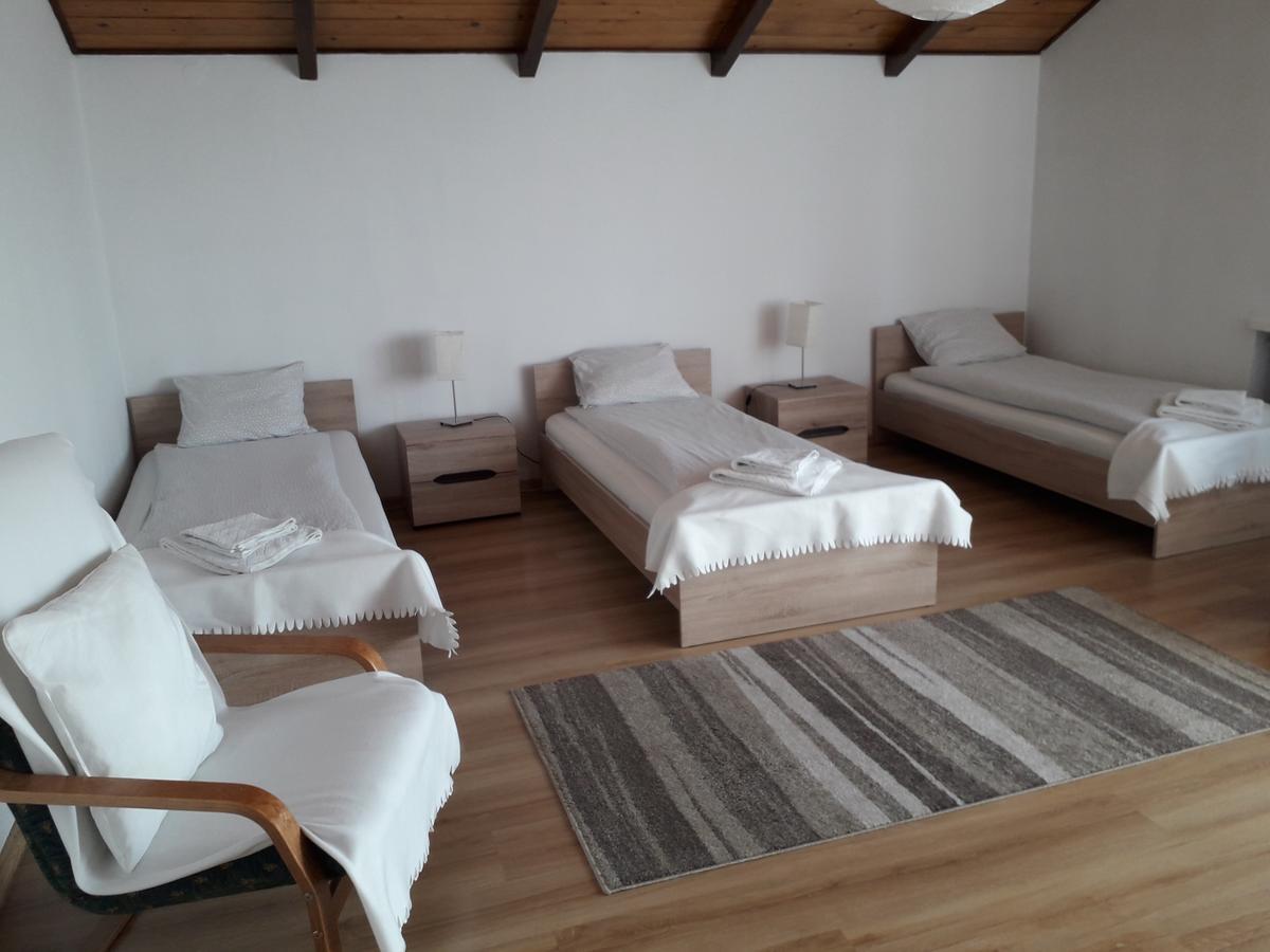 Villa Osa Modlin Airport Закрочим Екстериор снимка